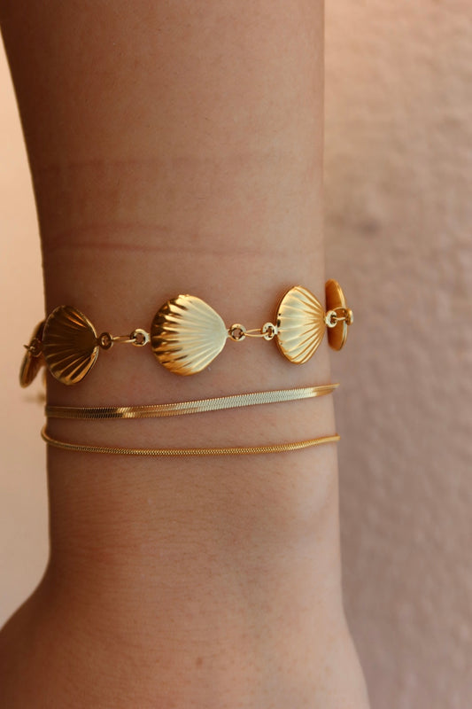 She Sells Seashells Bracelet